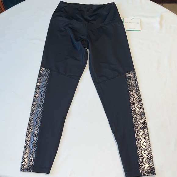 Beyond Yoga Down The Line Metallic High Rise leggings Sz XS - Picture 2 of 13